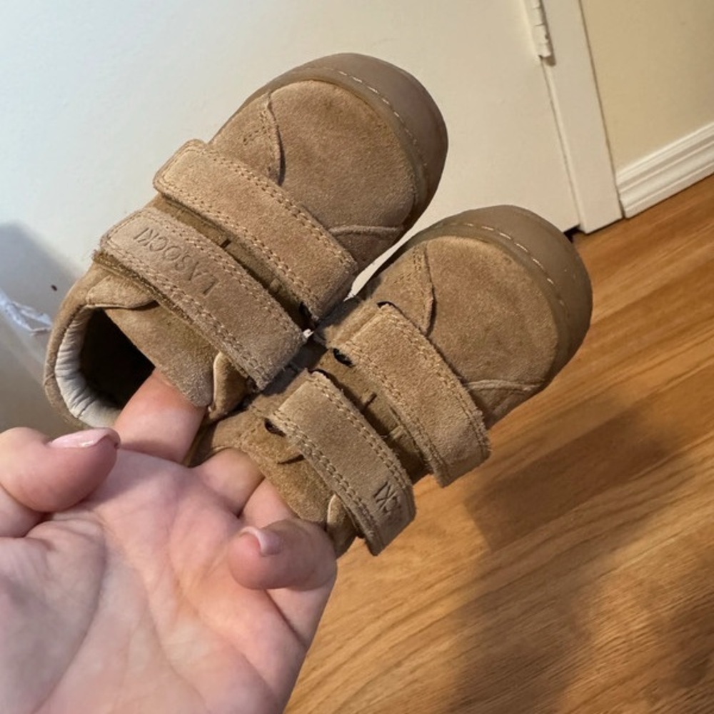 Lasocki leather Tan Suede Kids Shoes